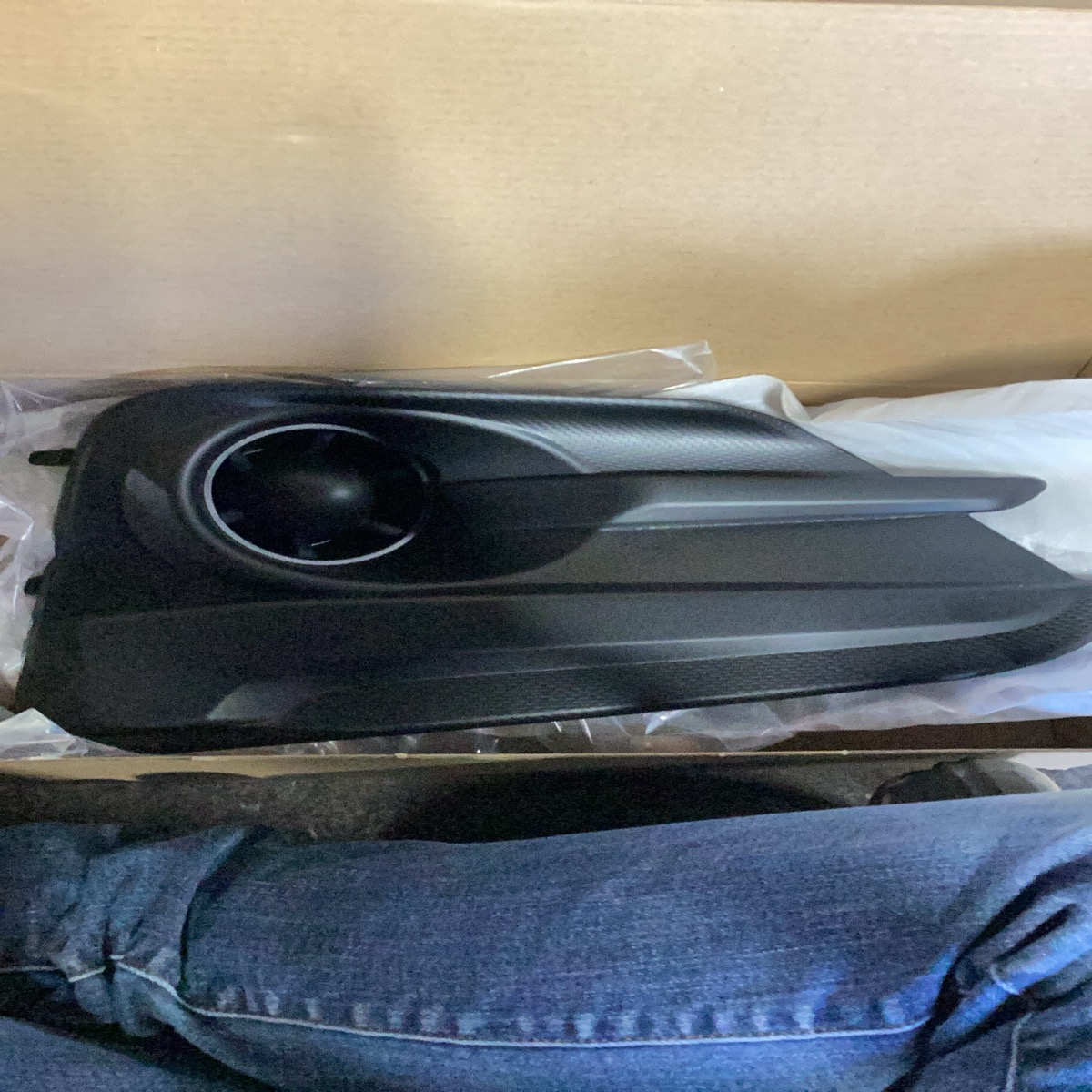 Automotive Replacement Fog Light Bezel / Cover