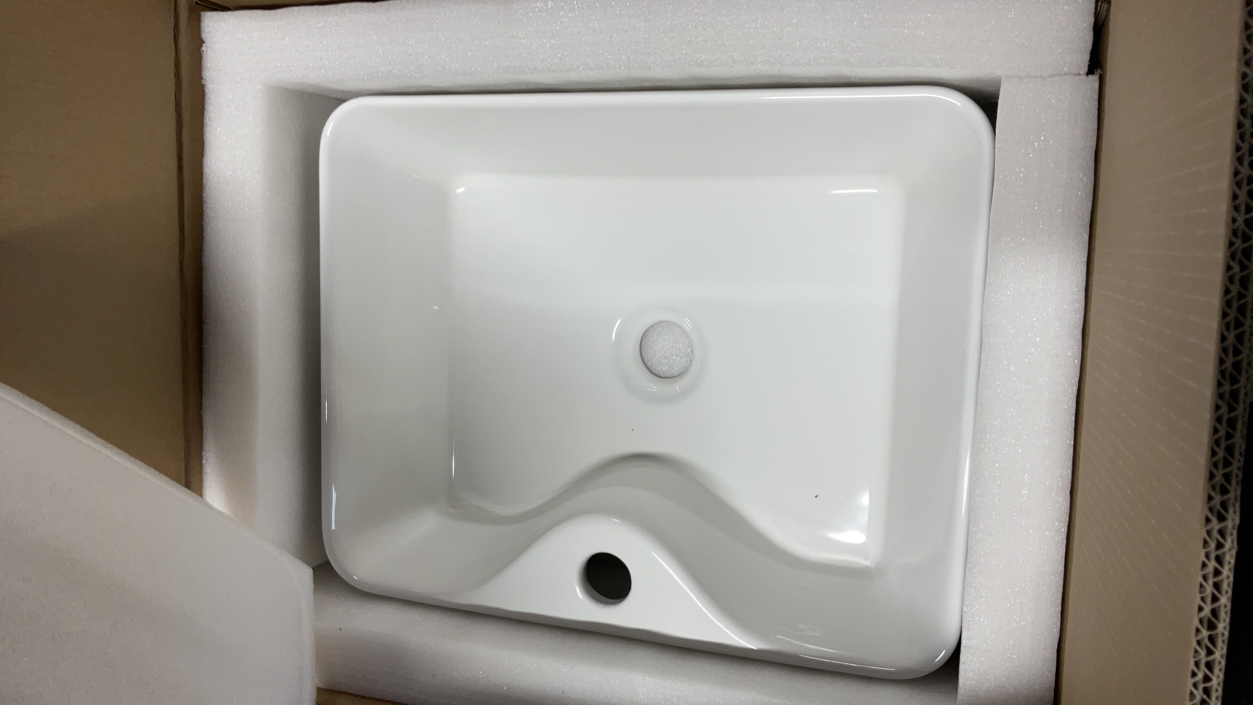 Ceramic Bathroom Vanity Vessel Sink with Single Faucet Hole