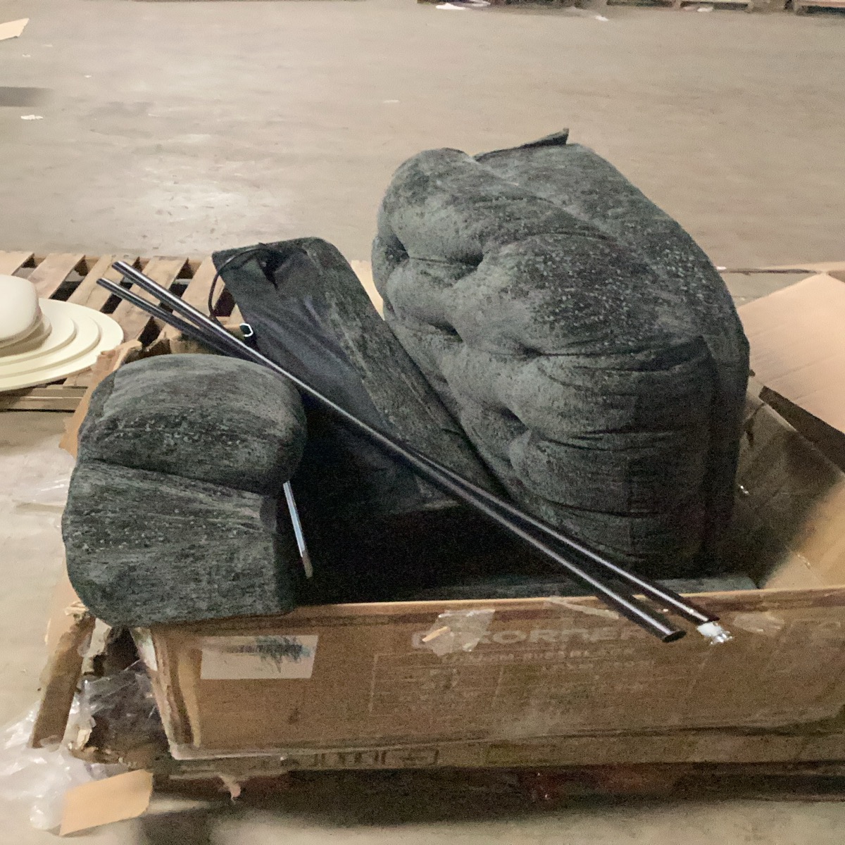 Tufted Velvet Accent Chair Seat Components