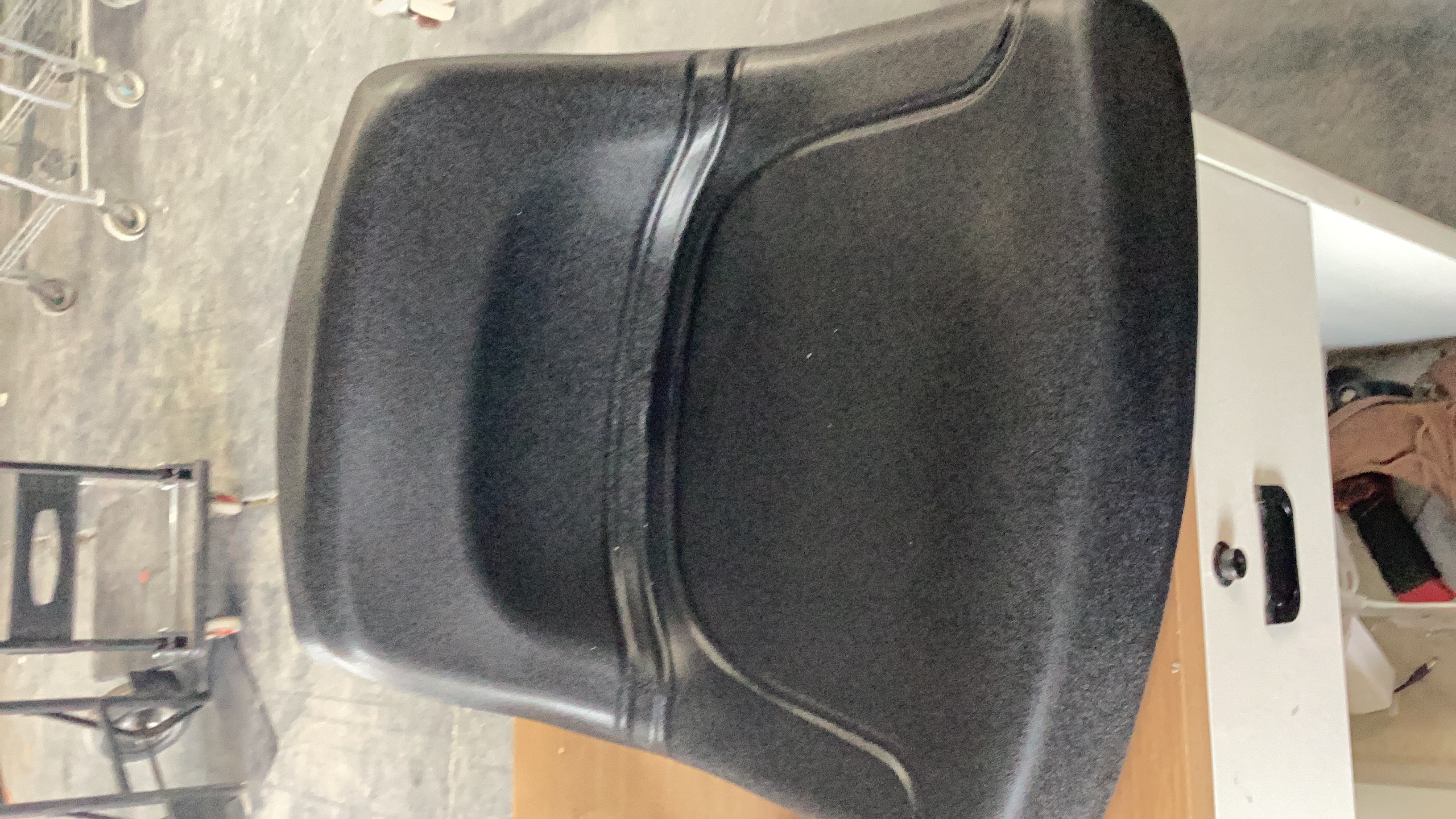 Universal Tractor/Lawn Mower Replacement Seat, Black Plastic