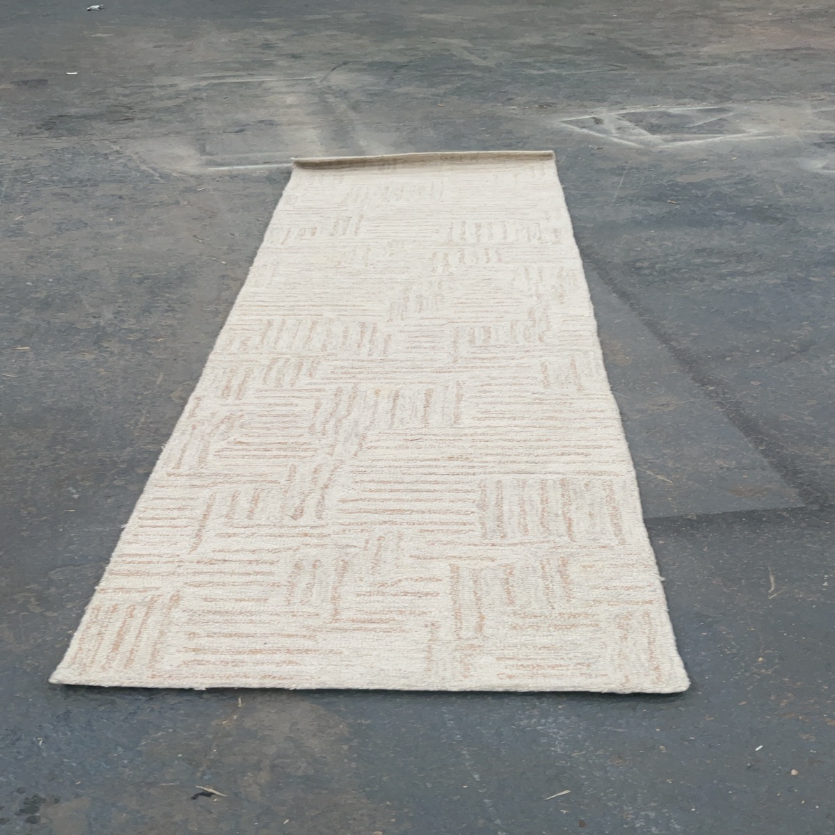 2’6x9’9 Area Rug