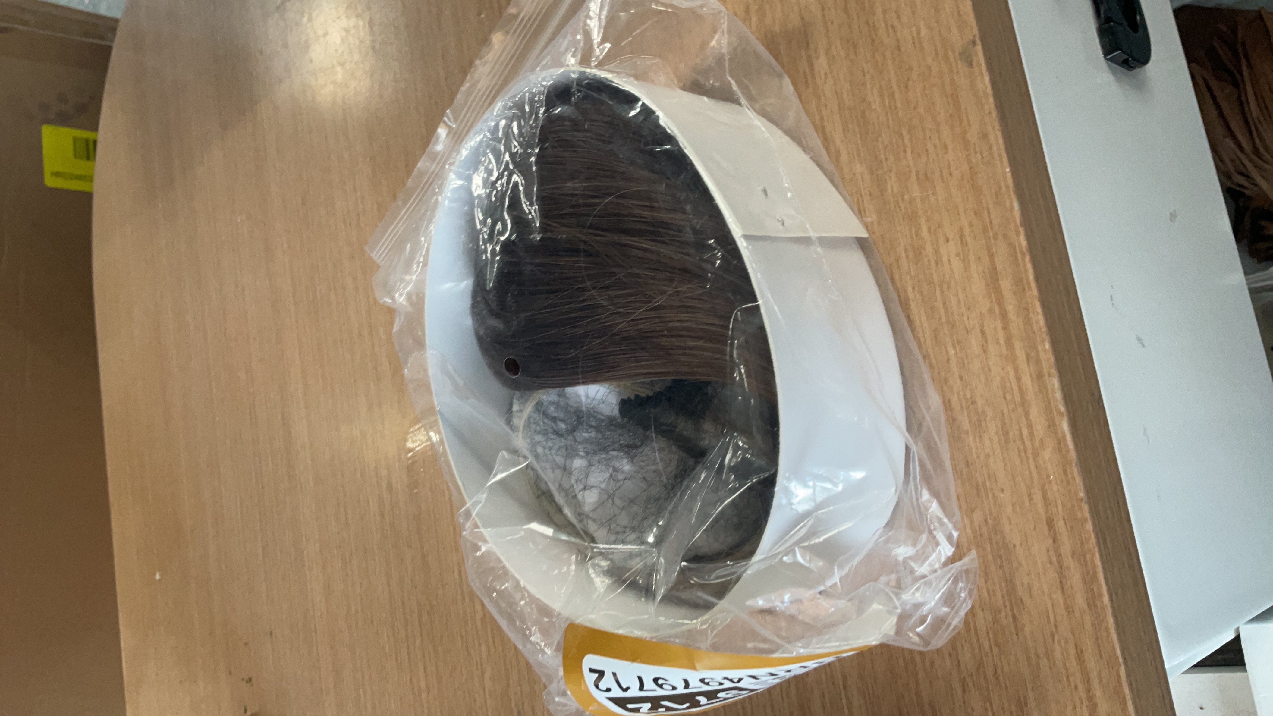 Synthetic Hairpiece/Wiglet in Round Display Box