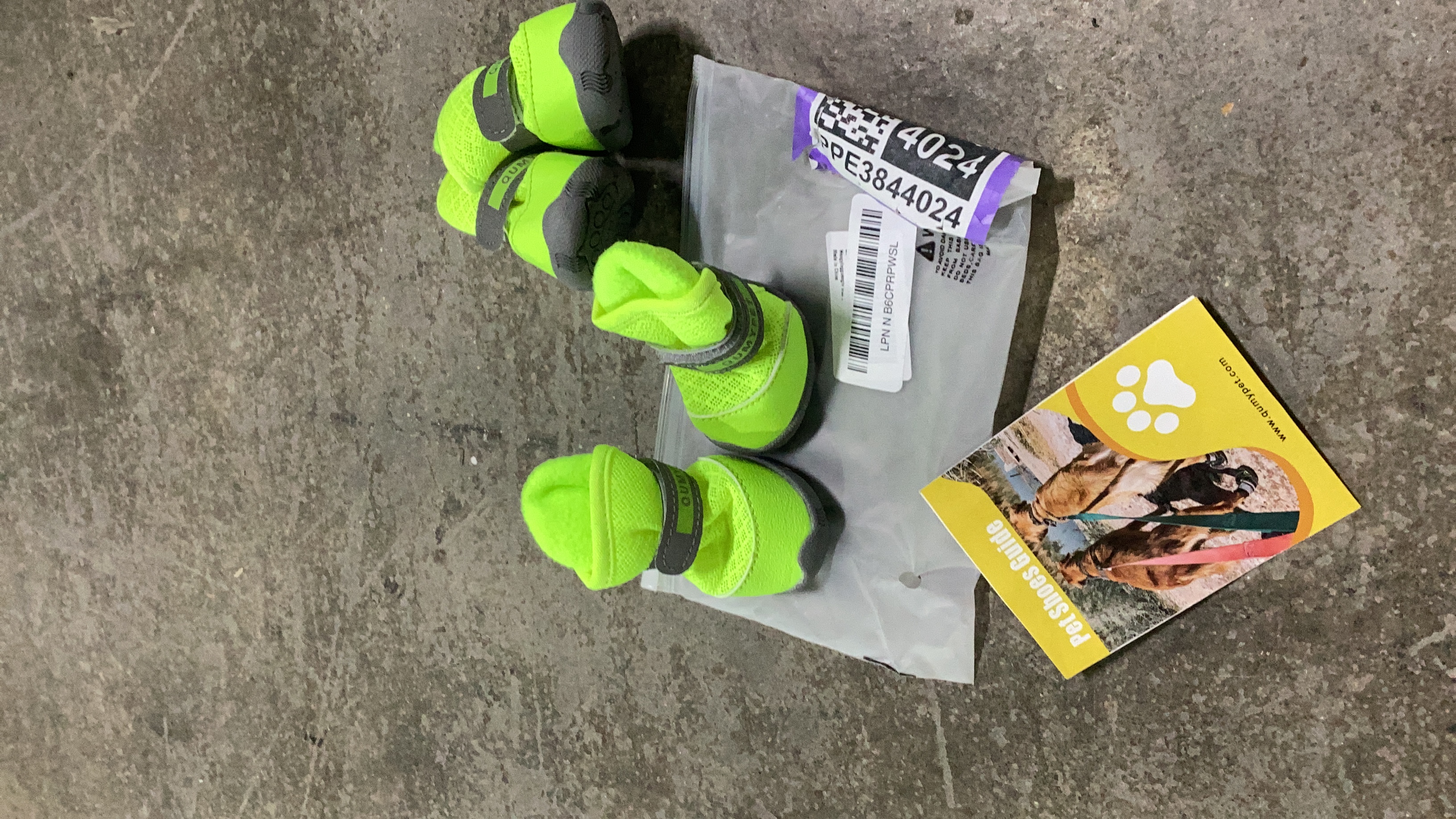 QUMY Dog Shoes - Neon Green Mesh Breathable Pet Boots