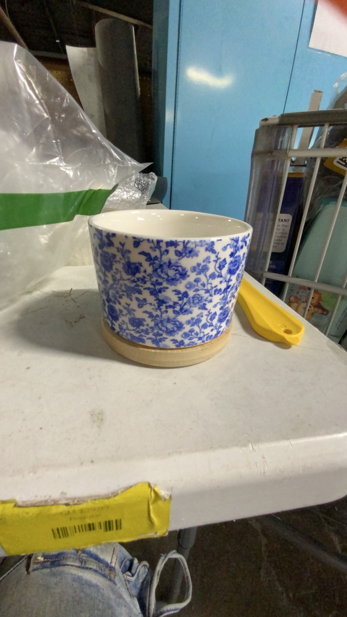 (Very small) 10 pcsBlue and White Floral Ceramic Planter with Bamboo Base