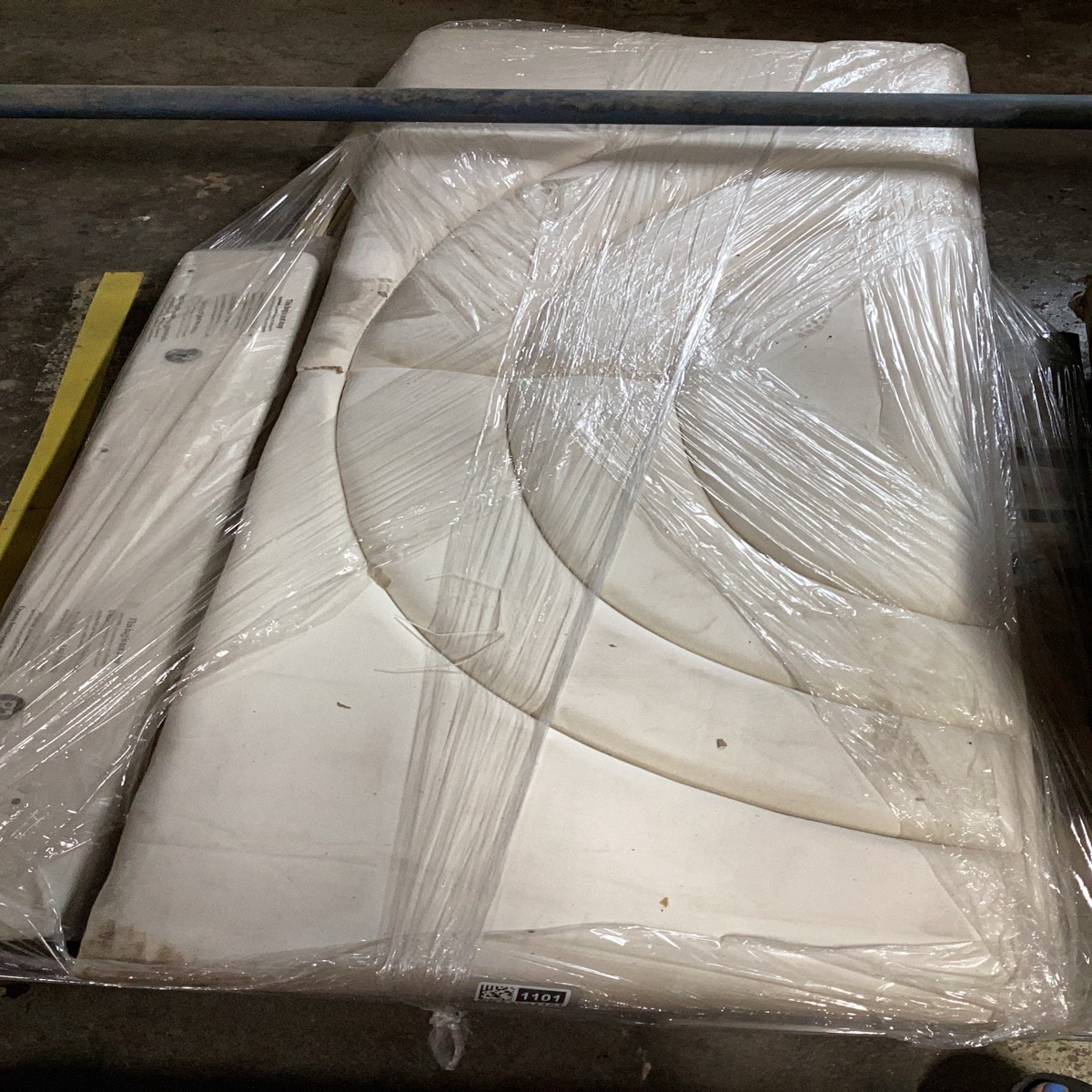 Misc Item Possibly Headboard And Rails