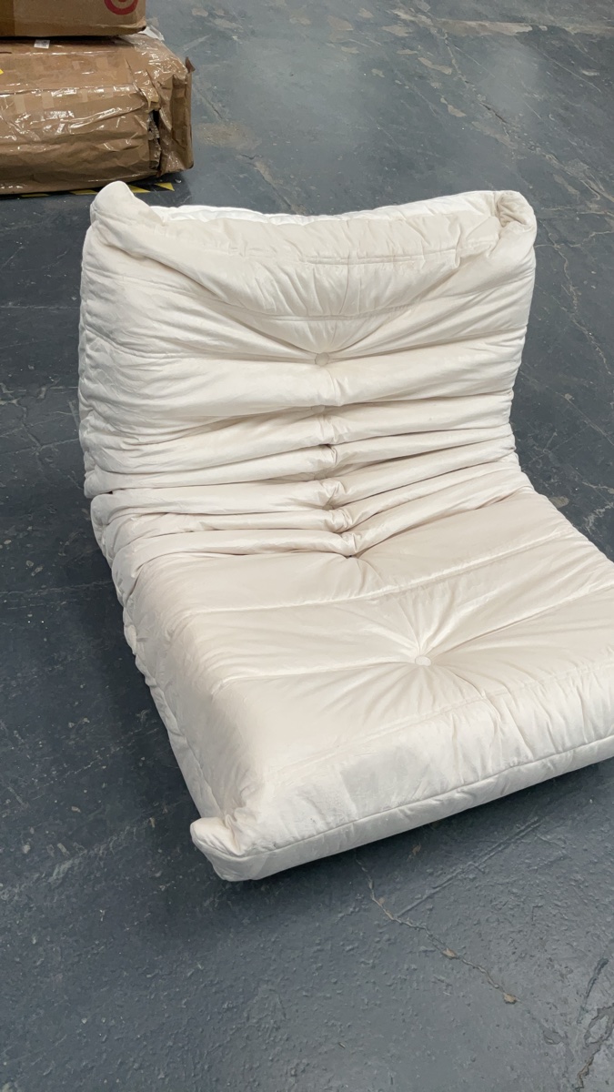 Pillowlike White Chair