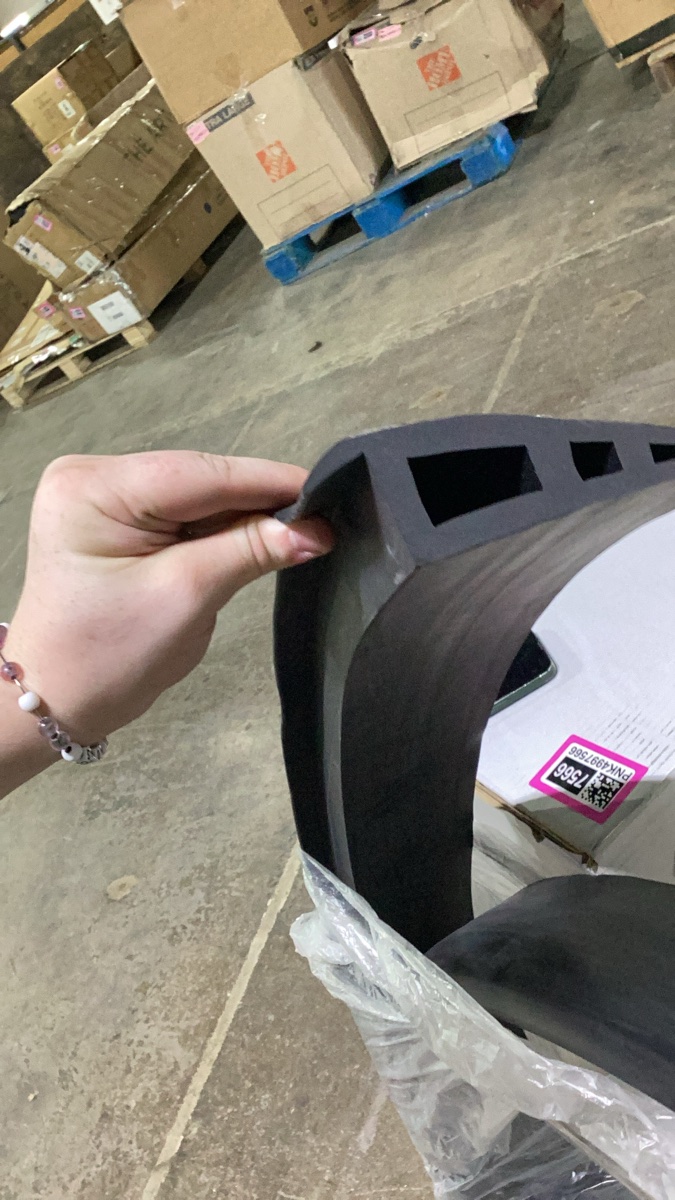 Black rubber gasket/seal