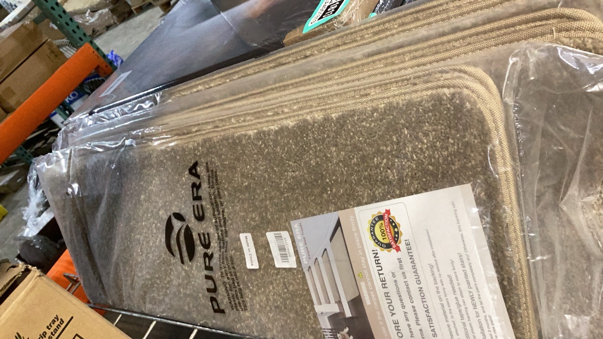 PURE ERA Carpet Stair Treads