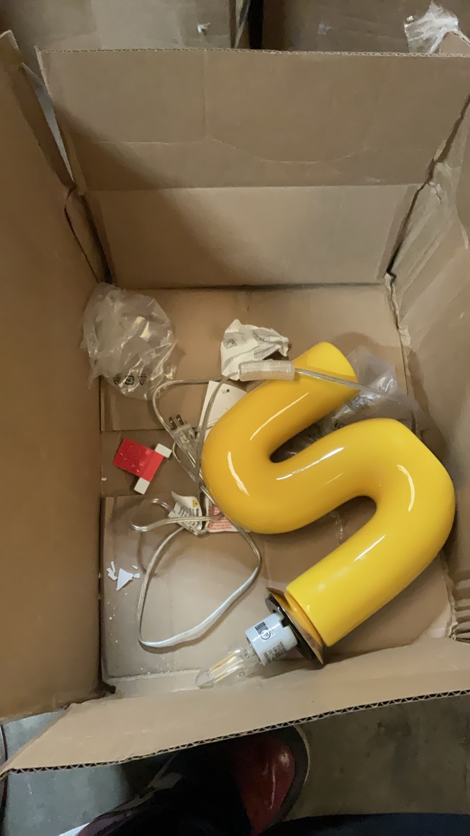Yellow S-Shaped Ceramic Table Lamp