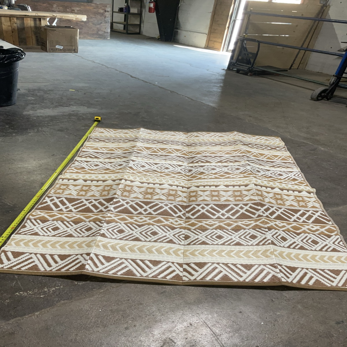 Outdoor Plastic Straw Rug 95”x59”