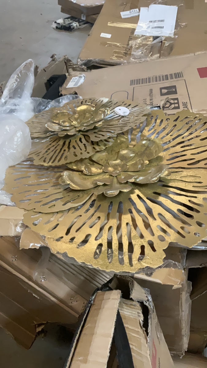 5 pcs Decorative Gold Metal Flower Wall Art Set