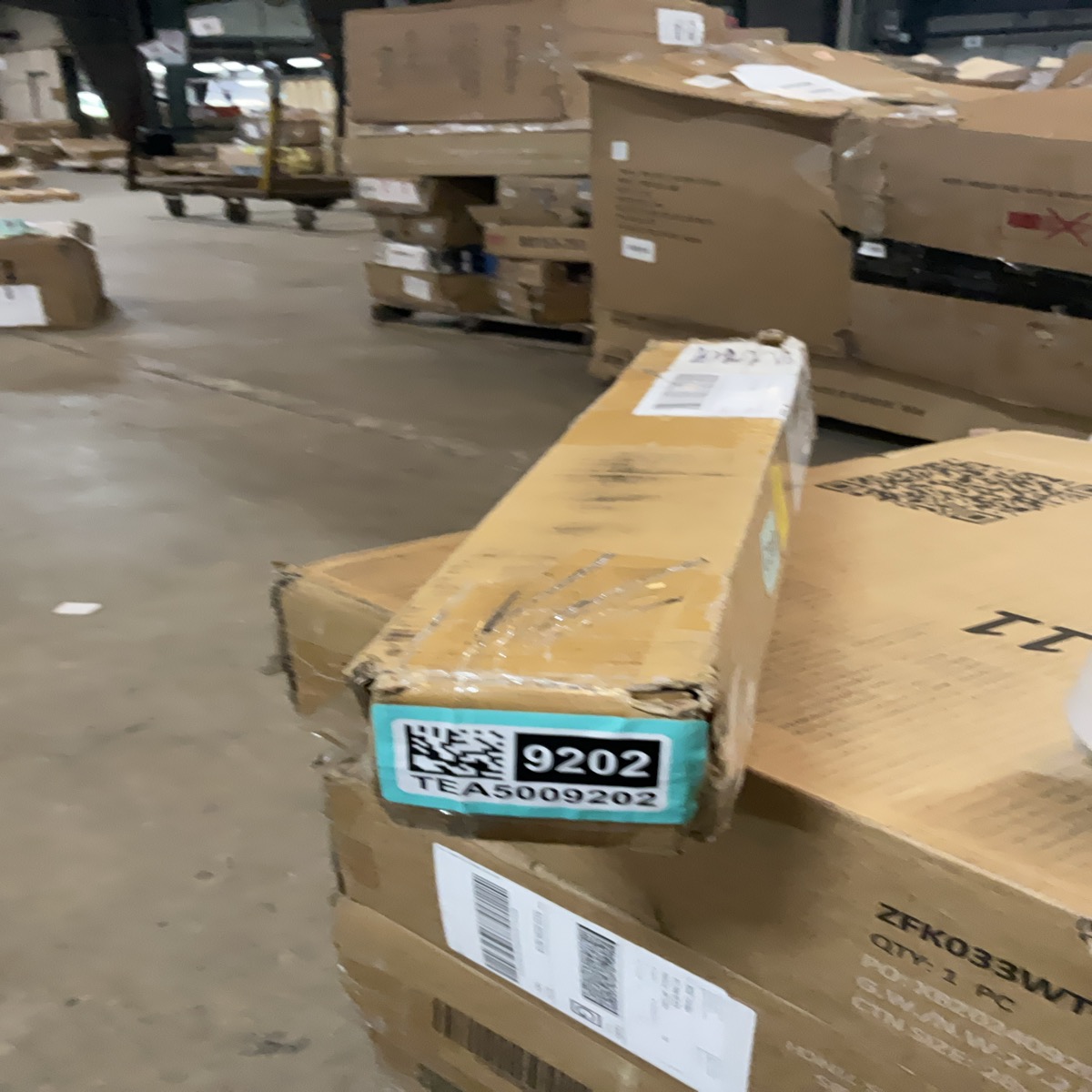 Muralls Wallpaper White