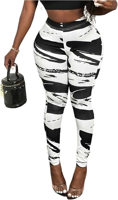 WDIRARA Women's Graphic Print Activewear/Leggings, Black and White, Size Large