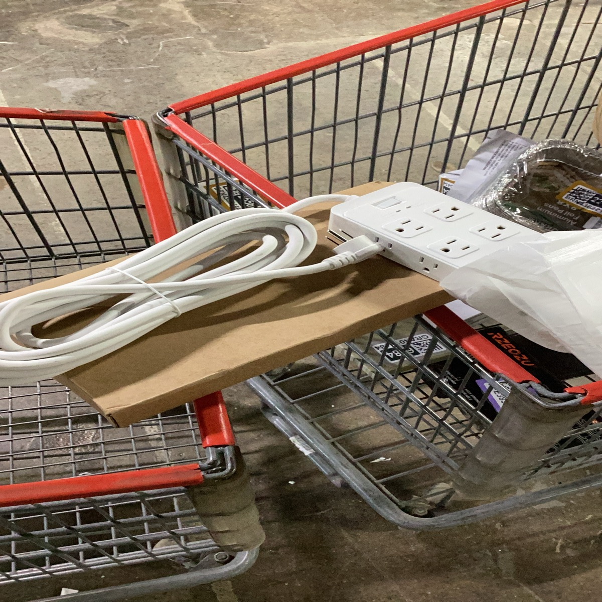 White Power Strip Extension Cord mop with Multi-Outlet Surge Protector