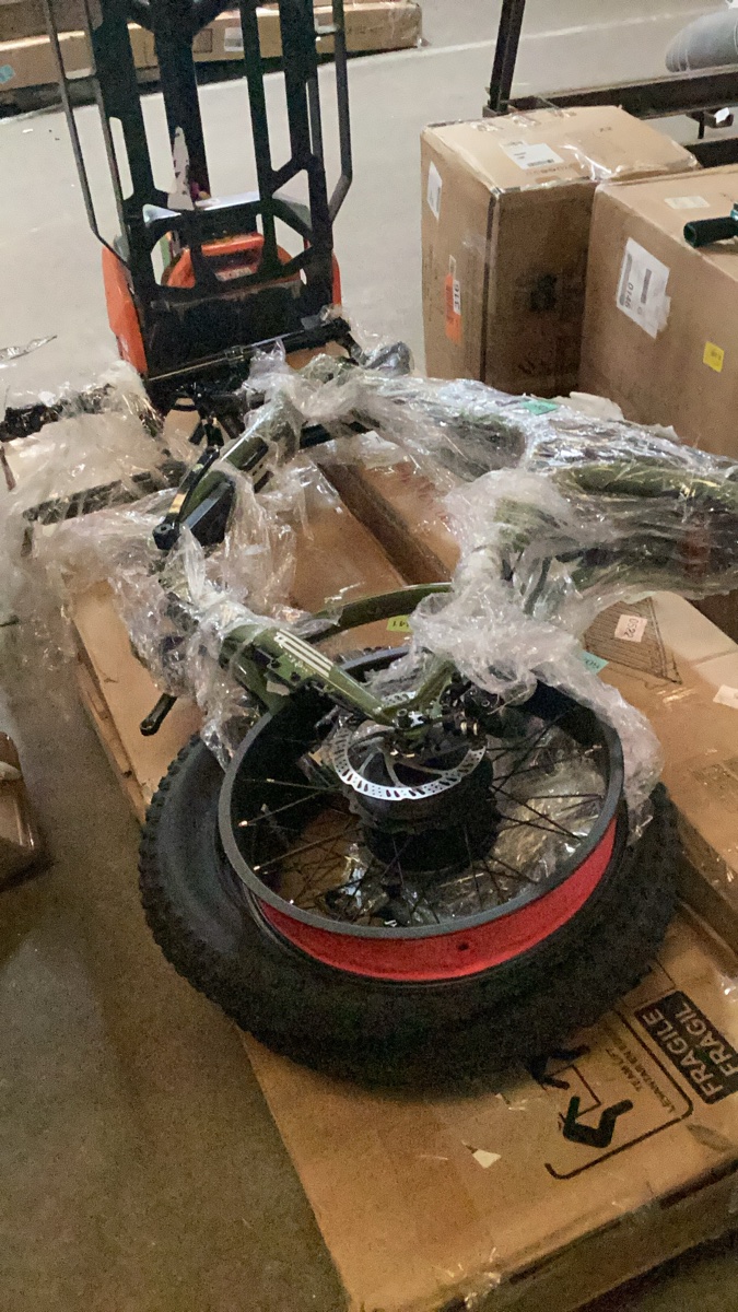 (Damage pictured) Adventure Electric Mountain Bike for Adults – 750W Motor (Peak 1500W), 20x4.0 Fat Tires, 48V 15.6Ah Battery, Max Speed 40MPH, 7-Speed, Army Green