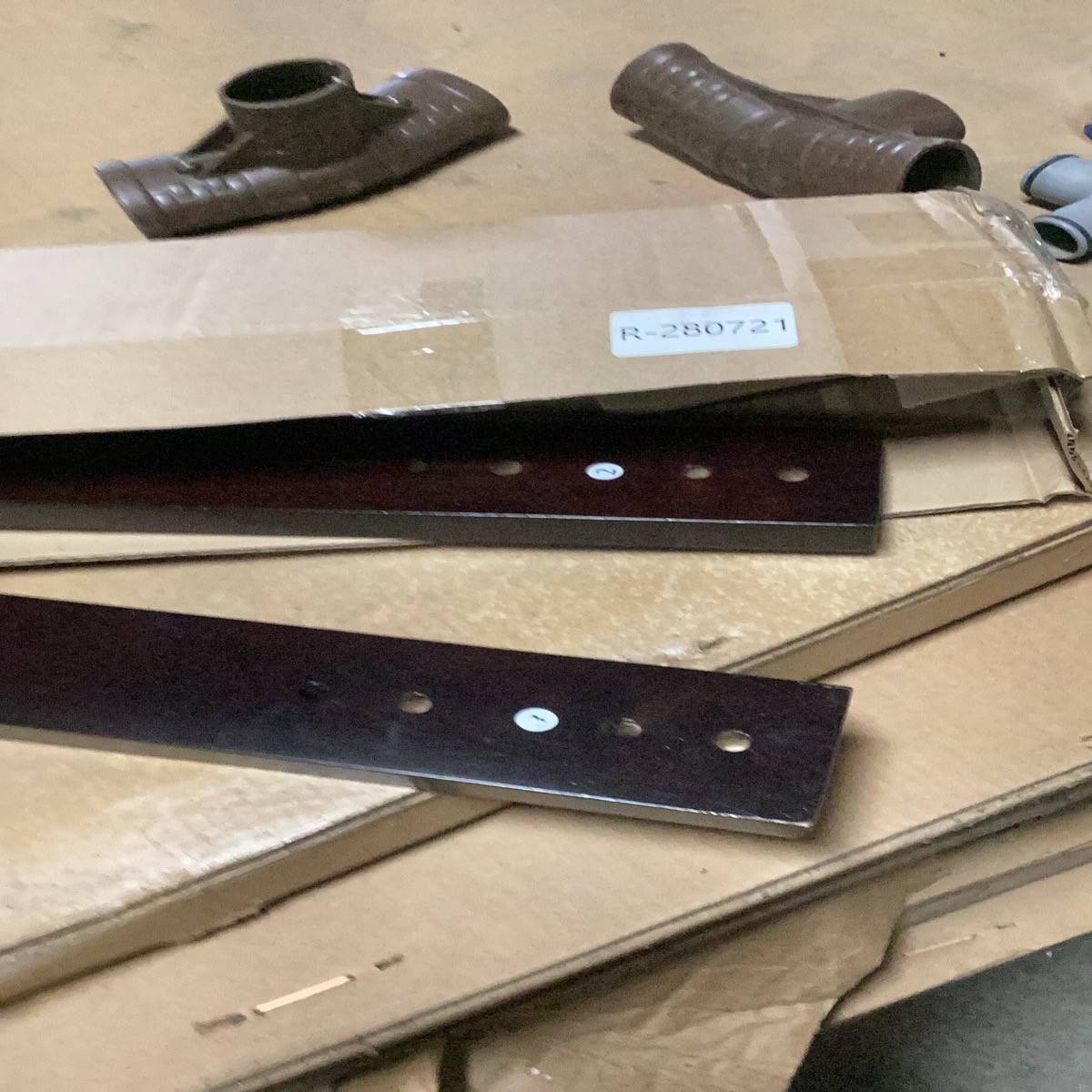 2 Pieces Wood for furniture Dark Brown