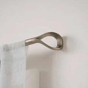 Umbra Loop Curtain Rod 42-120"
