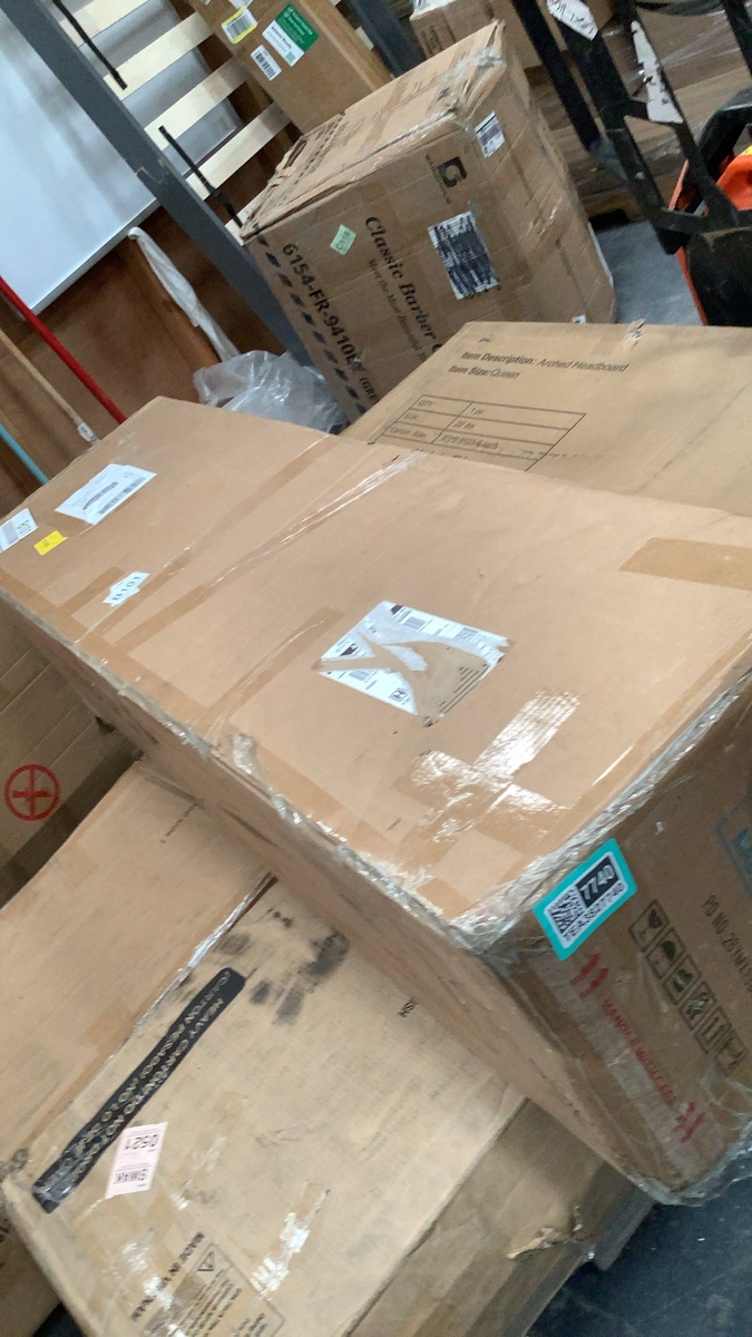 Box 1 of 2 Upholstered Lift Storage Bed Frame With Hotel-Style Headboard, Queen Size & King Size Bed Frame, Sprung Slats, Velvet Headboard And Drawers, Gas Lift Hydraulic Support, No Box Spring Needed