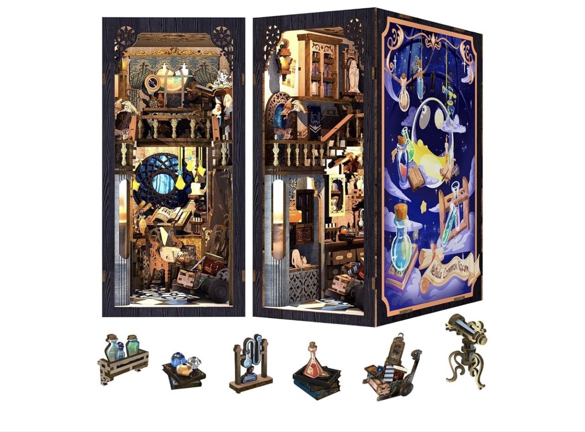 Nebula Common Room DIY Book Nook Kit