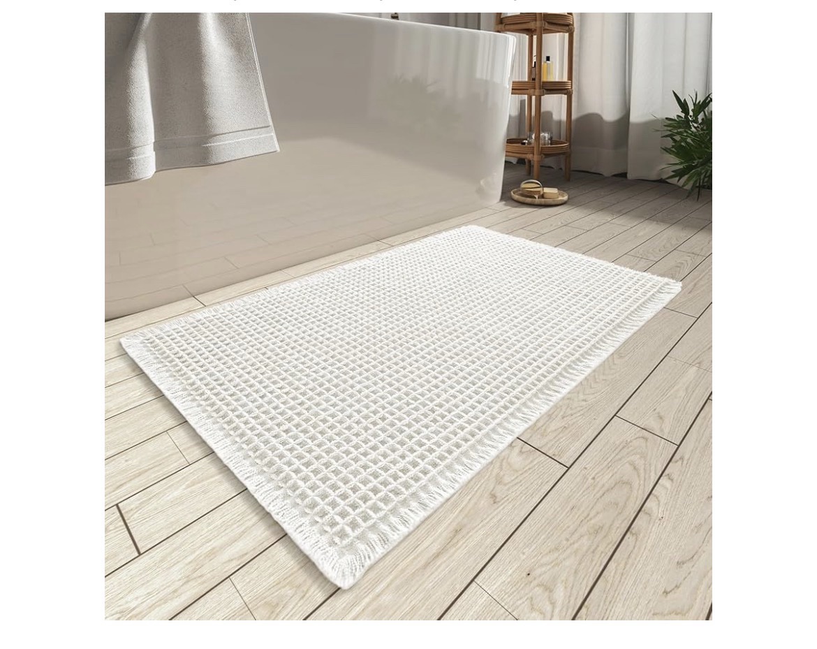 AMOAMI Bathroom Rug, Non-Slip, 18" x 30", White