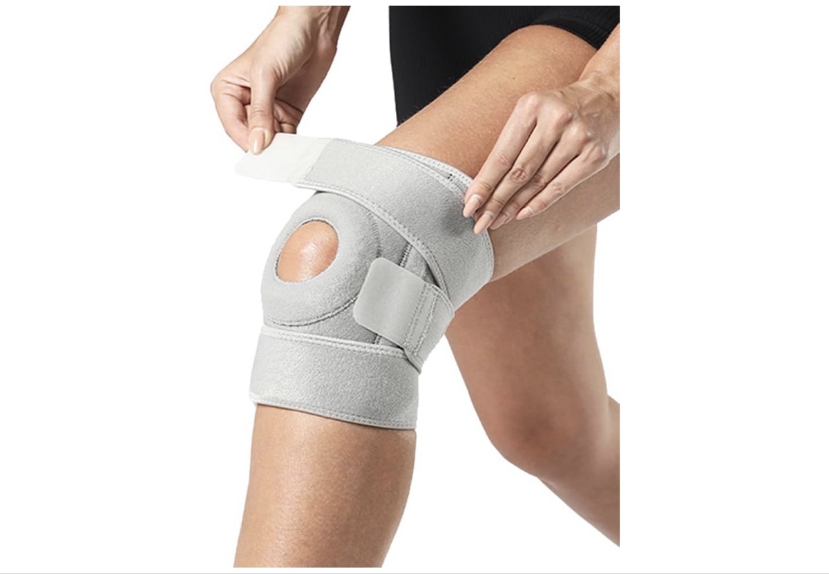 Unbranded Knee Brace with Patellar Support