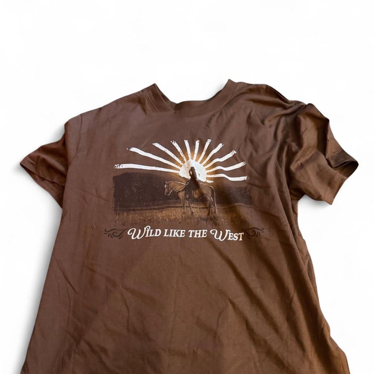 Infinity Apparel Co. Women's 'Wild Like the West' Graphic Tee