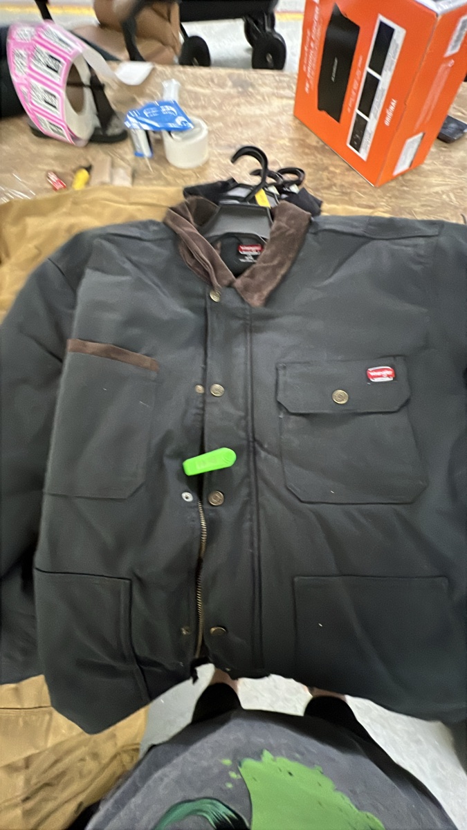 Wrangler Workwear Quilted Shirt Jacket (Caviar/Java) - Large