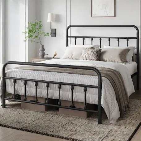 Classic Metal Platform Bed Iron Open-Frame Bed with High Headboard and Footboard
