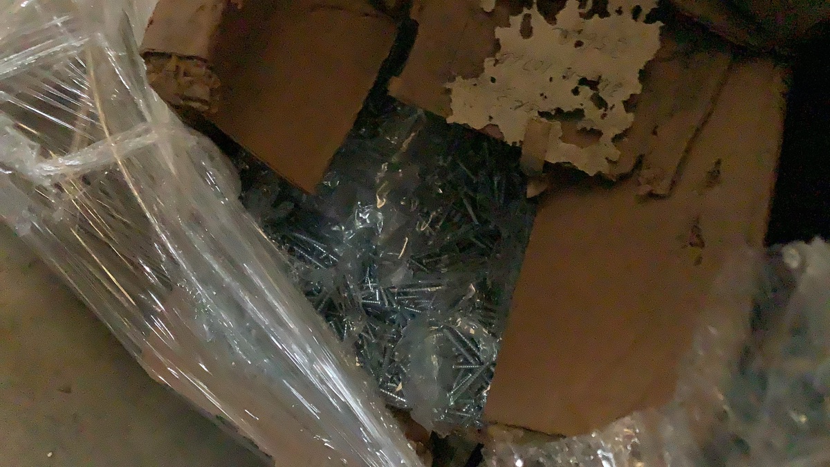 Pallet of misc hardware