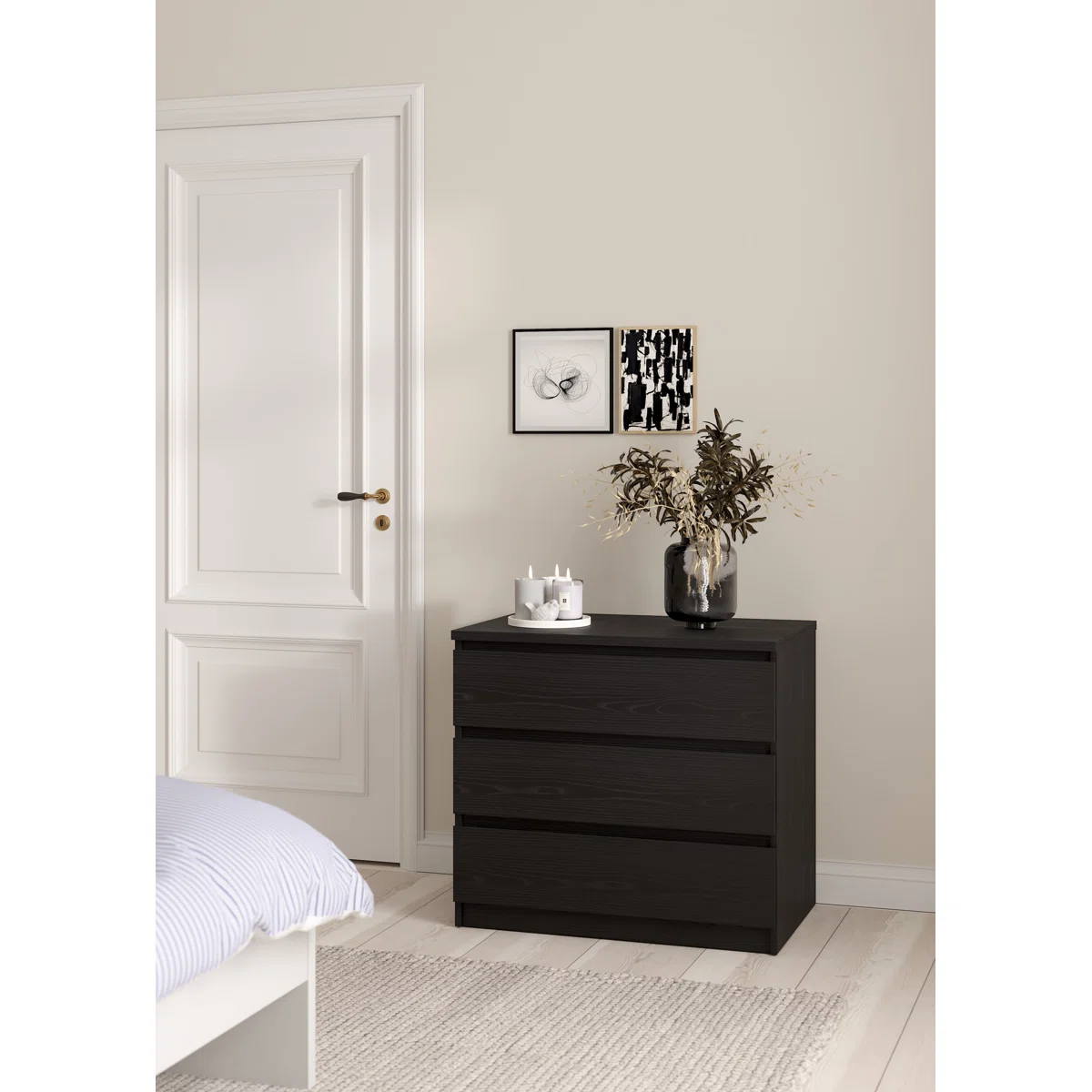 Jada 3 Drawer 30.31" W Dresser