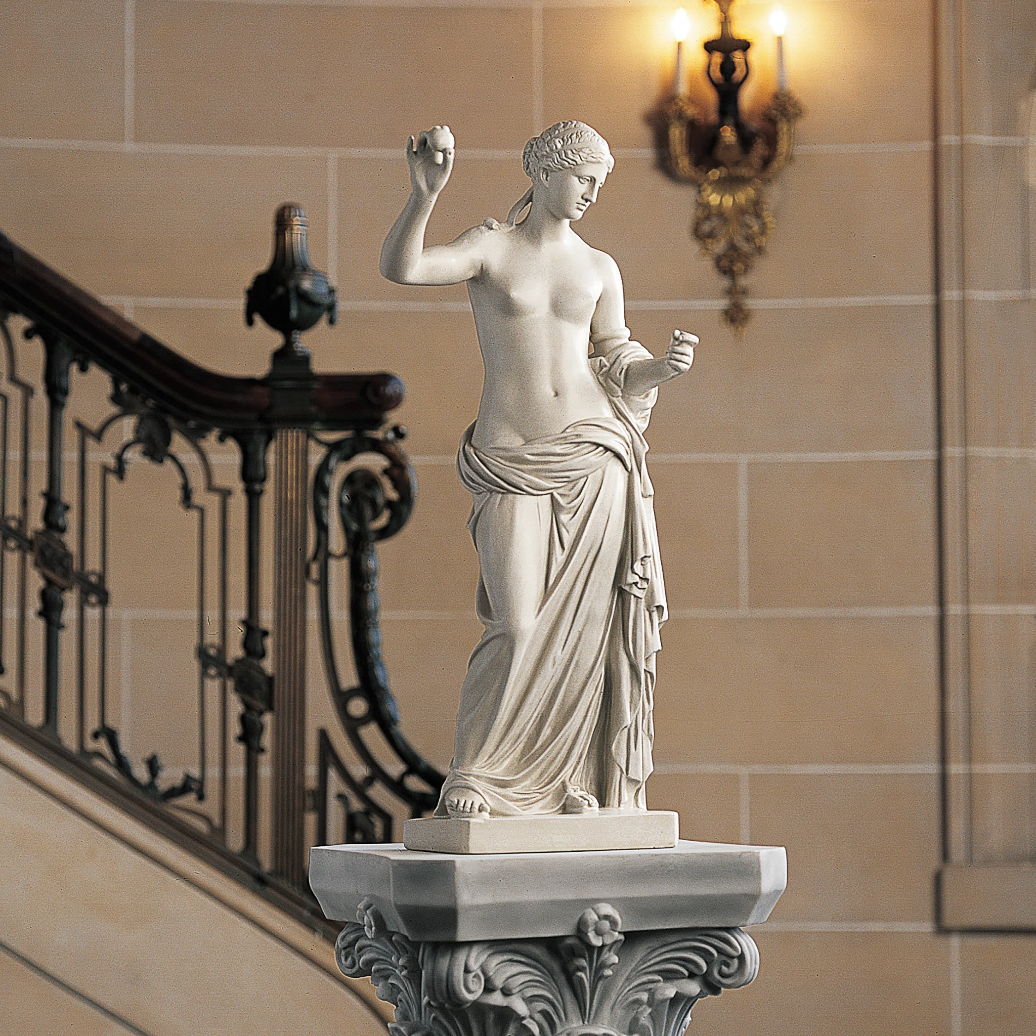 Design Toscano Gallery Venus of Arles Statue