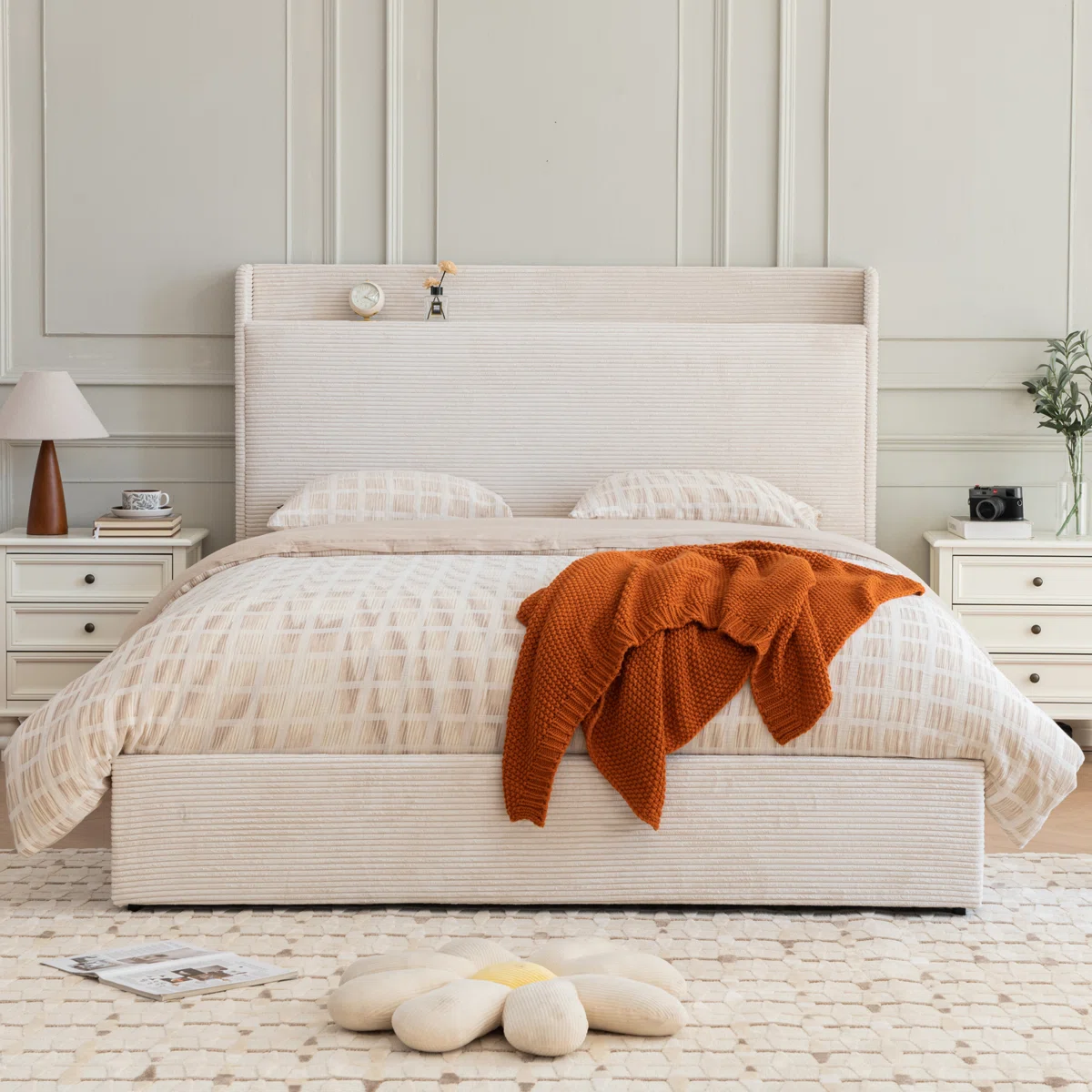 Sittard Upholstered Storage Platform Bed