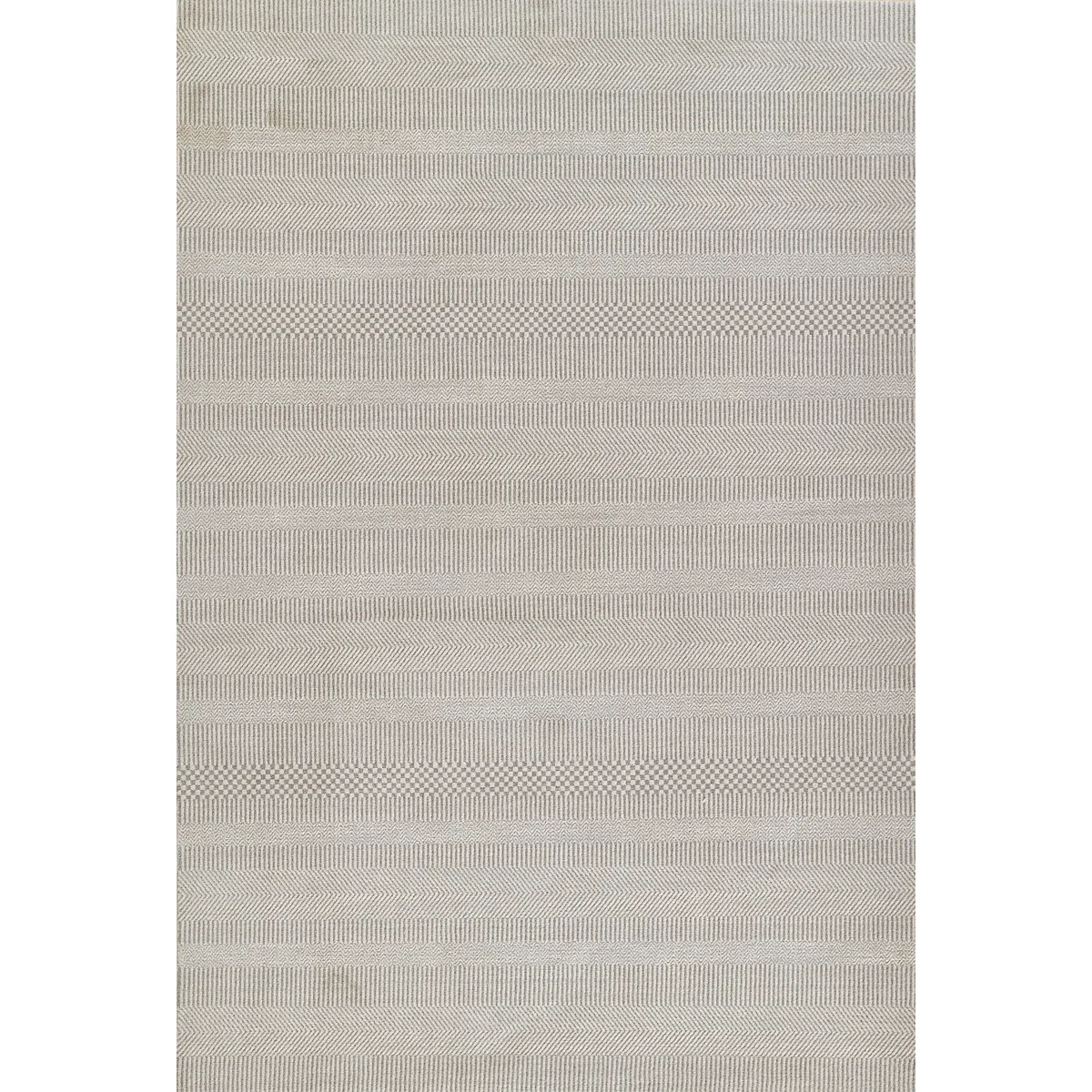 Bungalow Rose Vaniyah Traditional Oriental Polyester Light Grey Area Rug