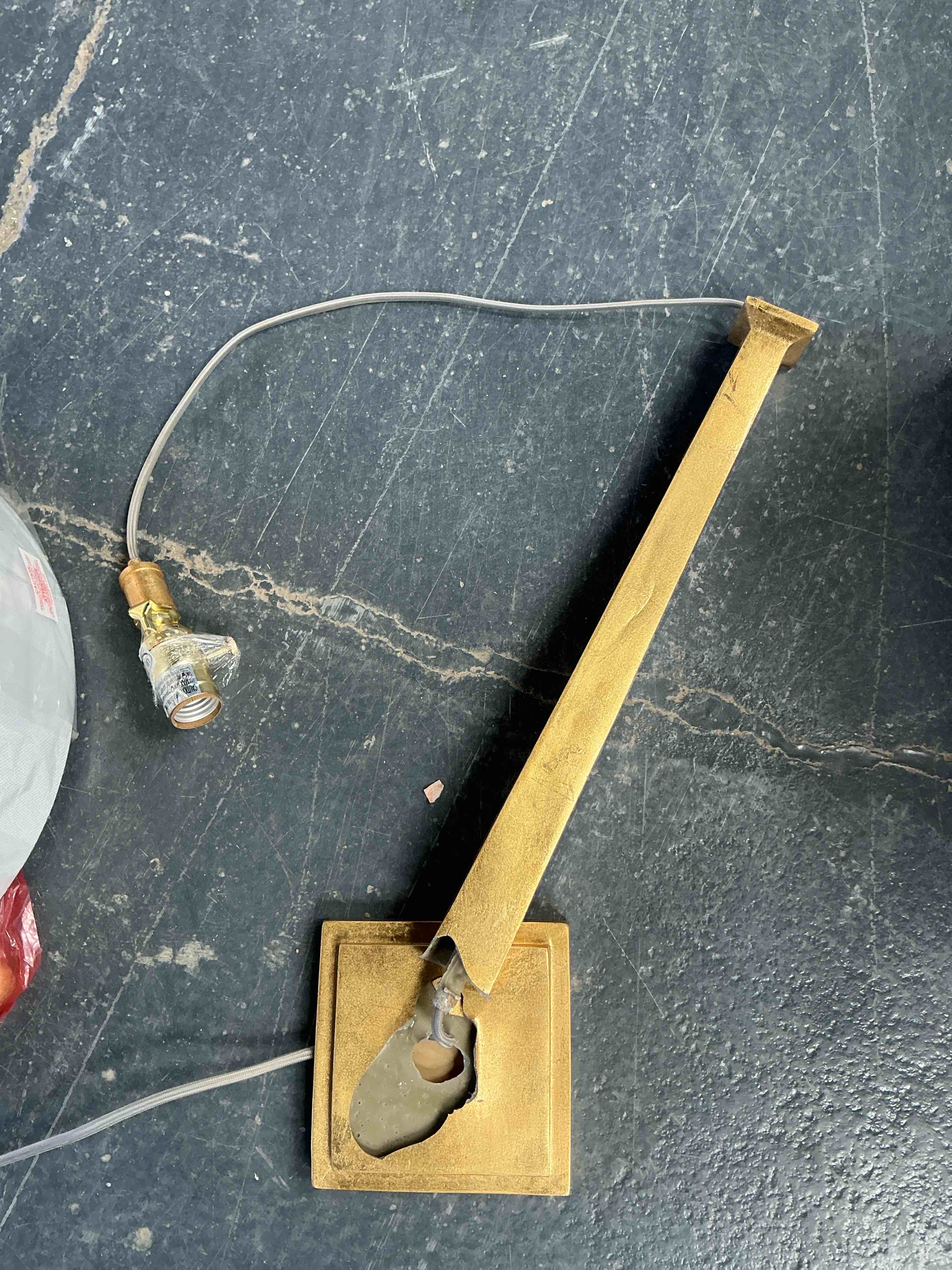 (“Broken Base For parts”) Ambur 31.5 Table Lamp Set