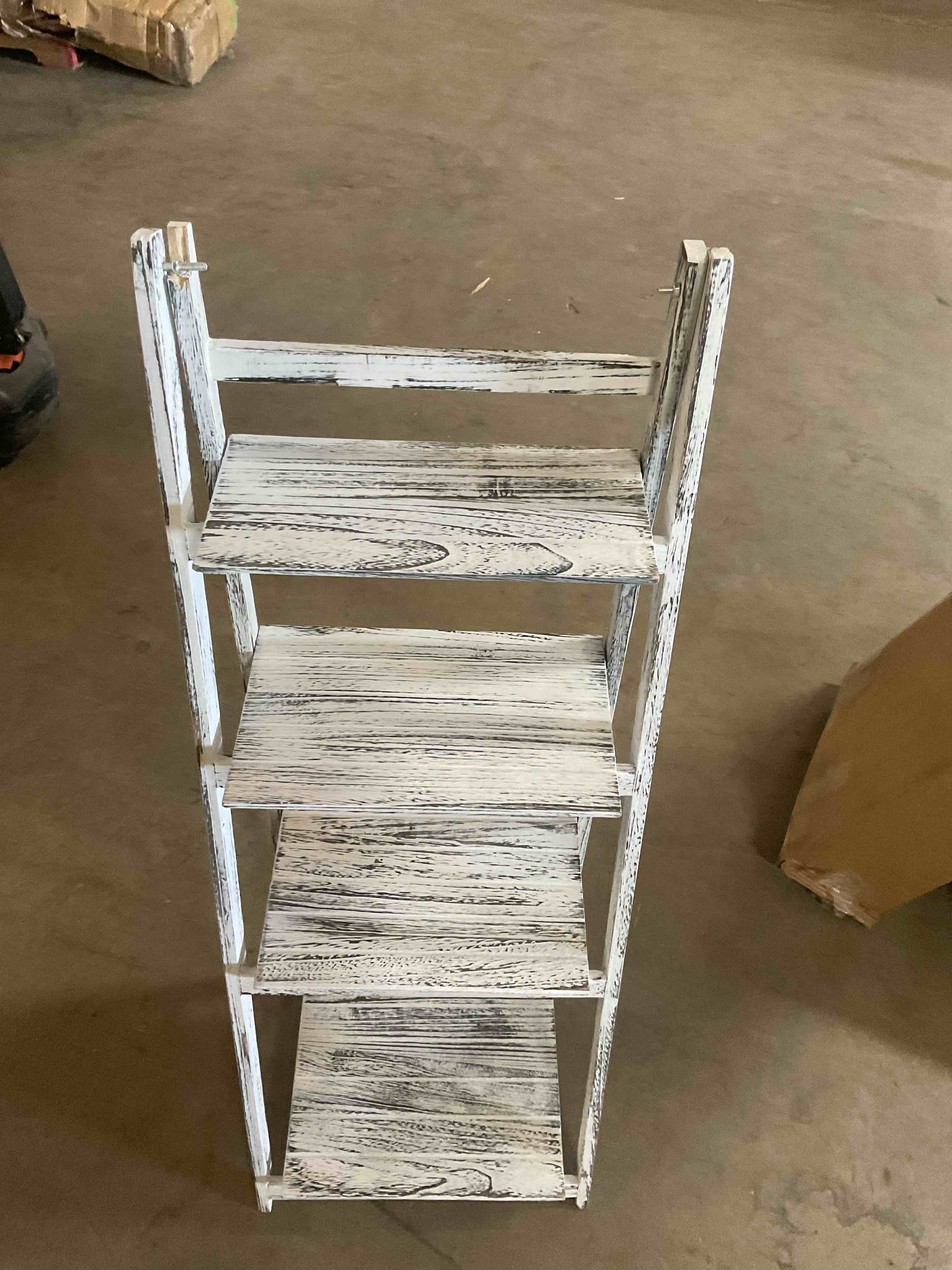 (“Needs Repair”) Foldable display Rack