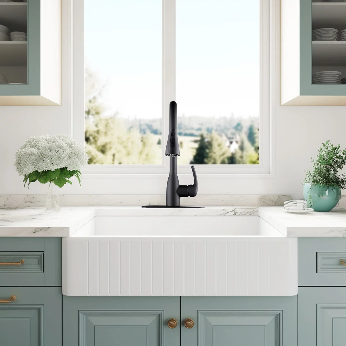 Pull Down Single Handle Kitchen Faucet with Accessories