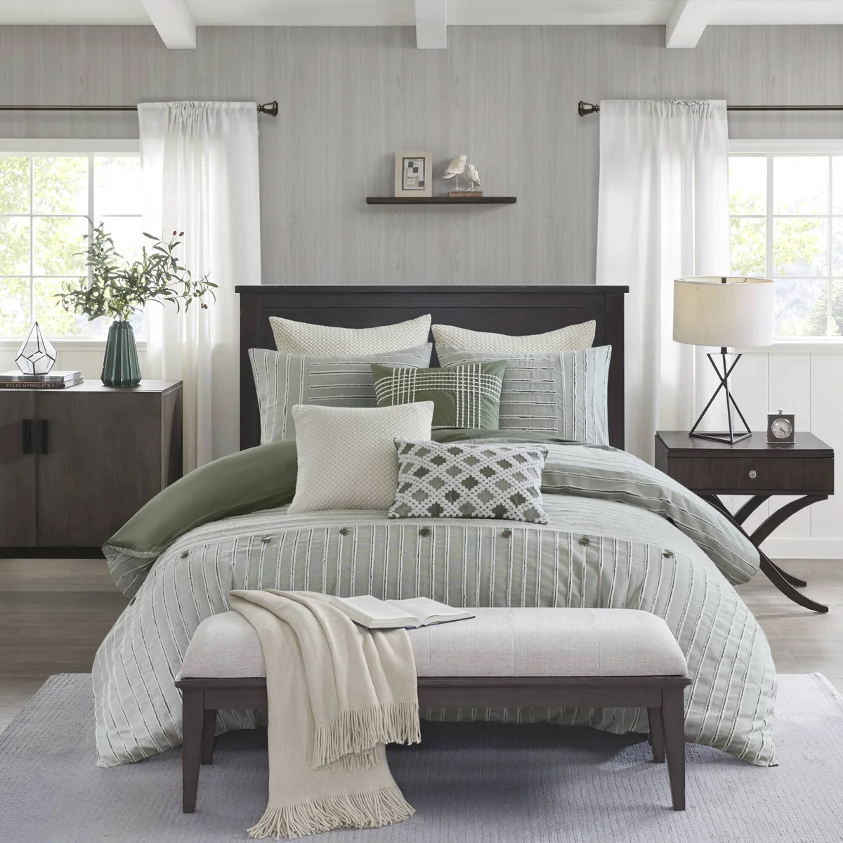 Madison Park Signature Essence Oversized Cotton Clipped Jacquard Comforter Set