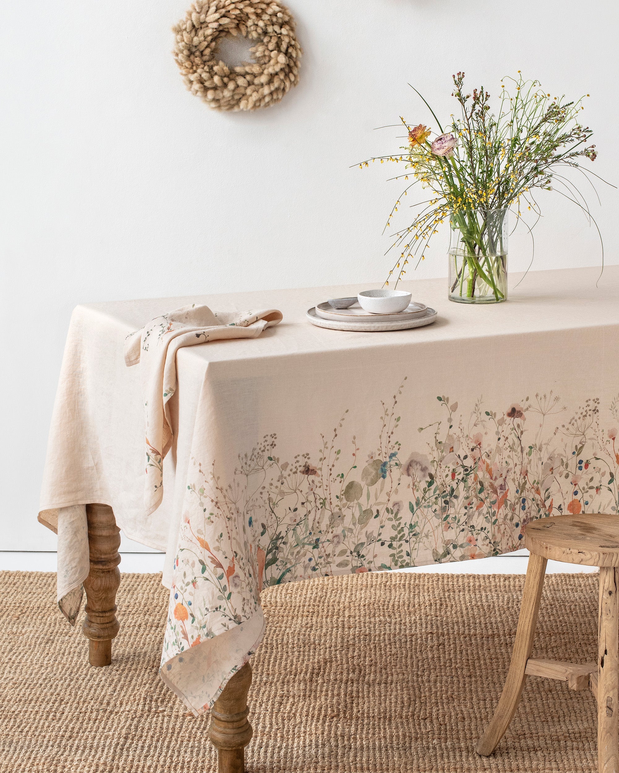 Linen Tablecloth with Thorny Vine Flower Pattern 55"x87"