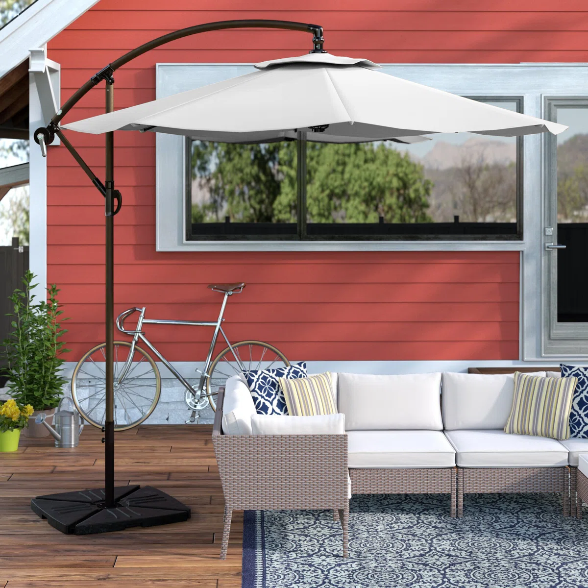 Hartt 10' Cantilever Umbrella