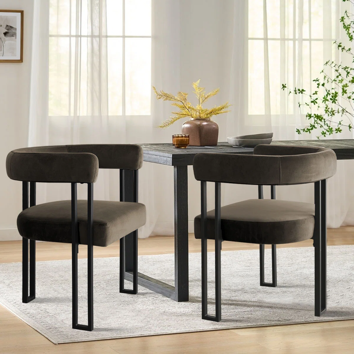 Dülcine 18.5" Seat Height Velvet Upholstered Kitchen Dining Armchair