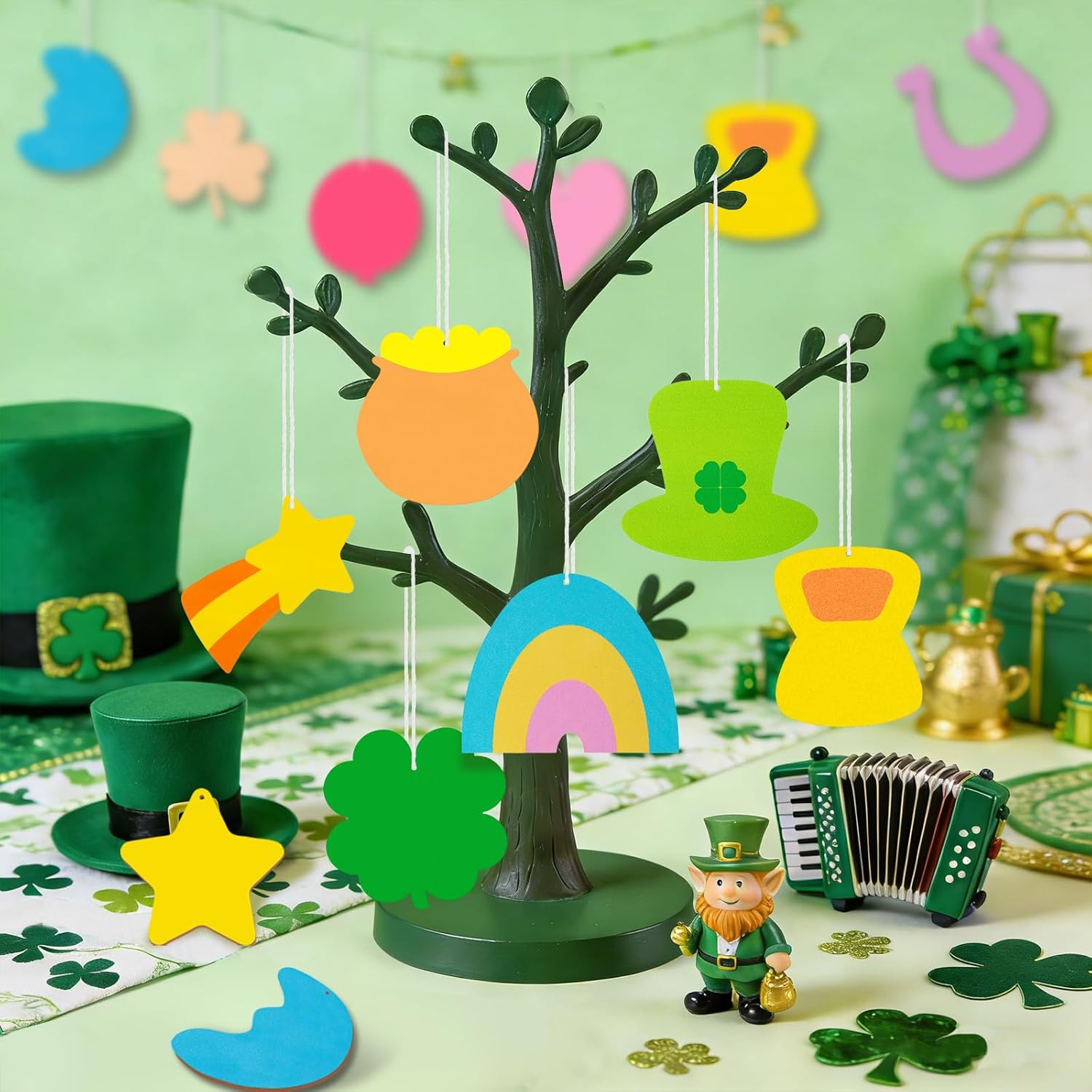 36 Pcs Wooden St Patrick's Day Tree Decorations Ornament Lucky Charms Ornaments Saint Patricks Ornaments for Tree Shamrock Ornament Home Fireplace Fence Irish Holiday Party Hanging Decor