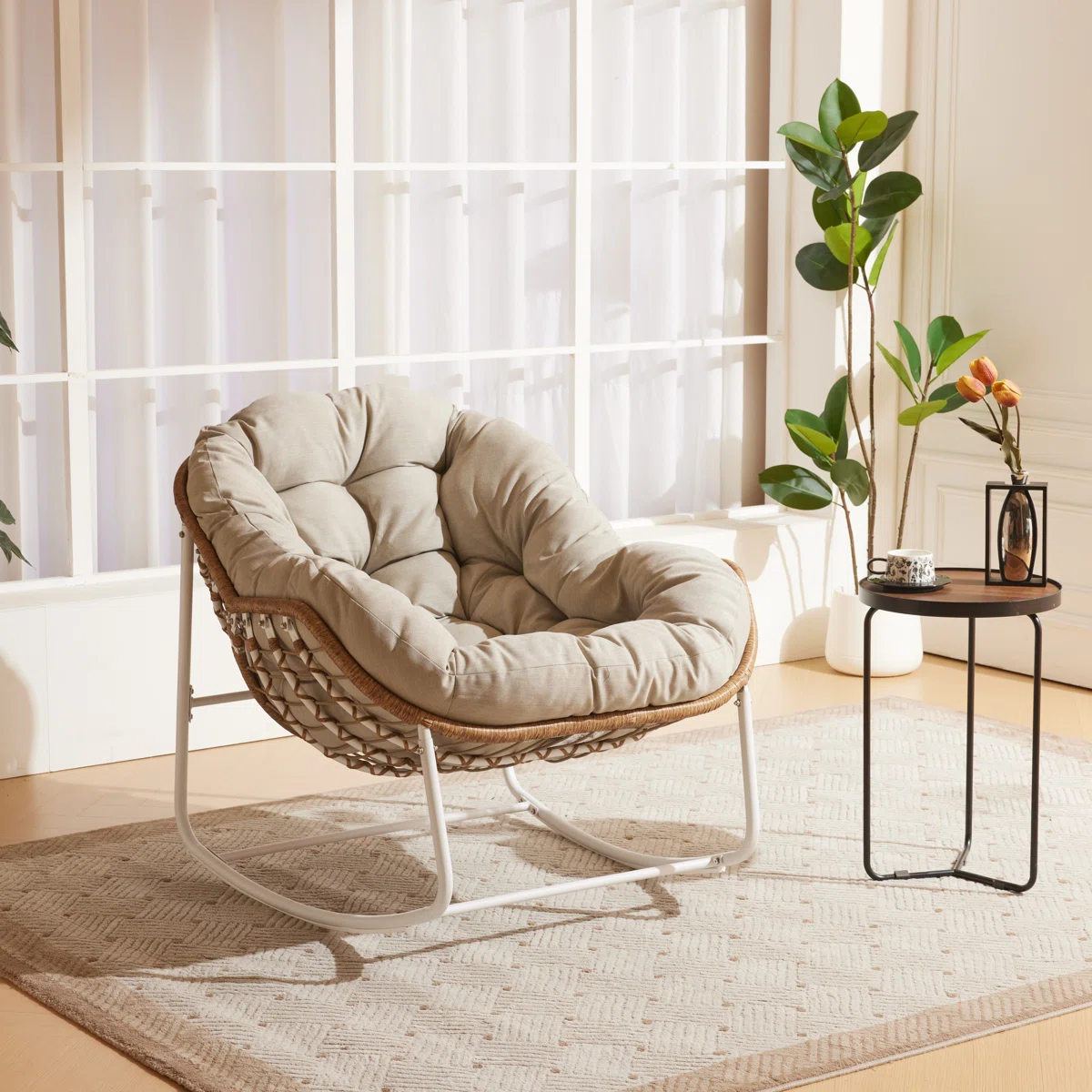 Cadynce Outdoor Chair