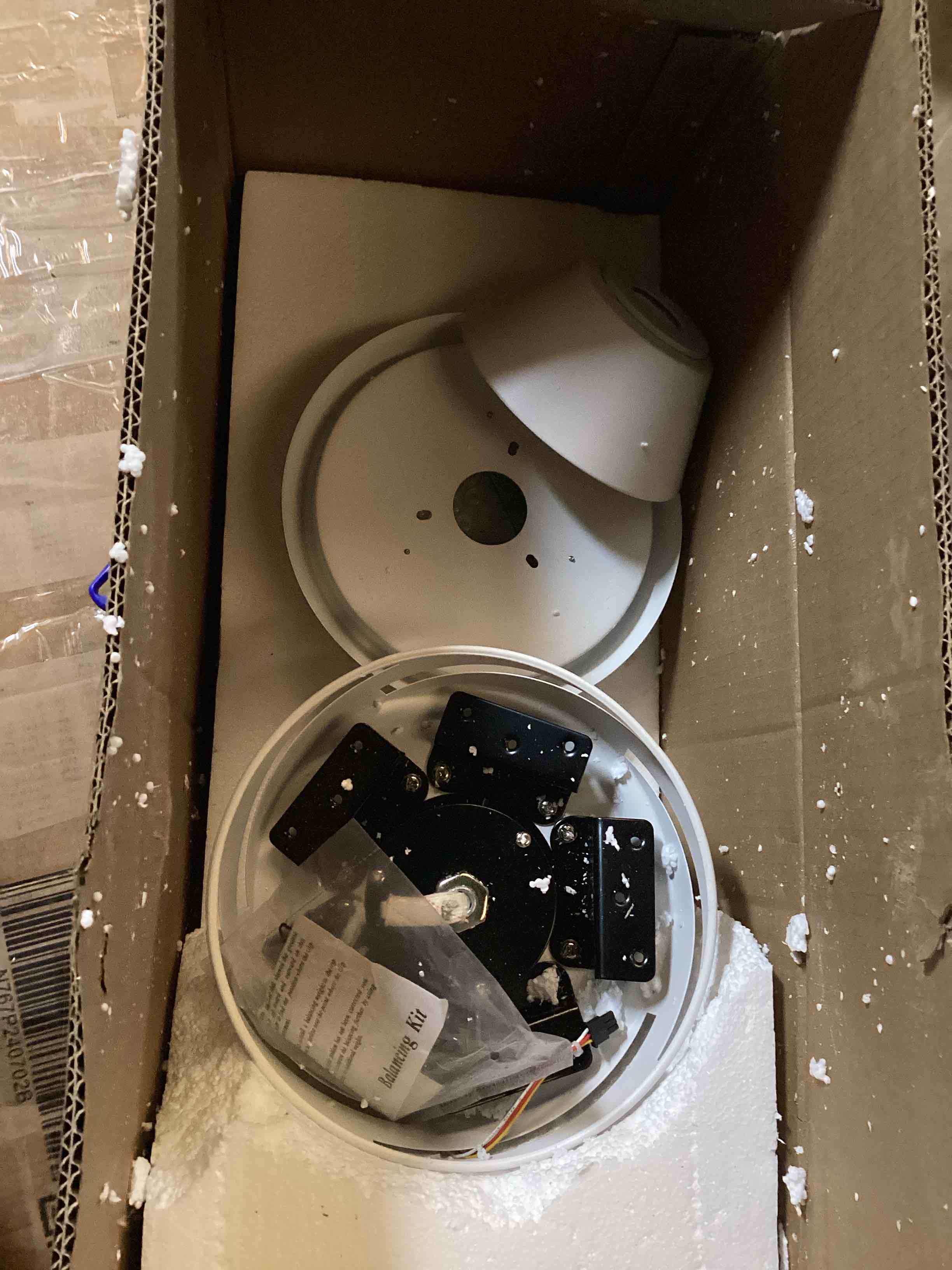 ceiling light with balancing kit