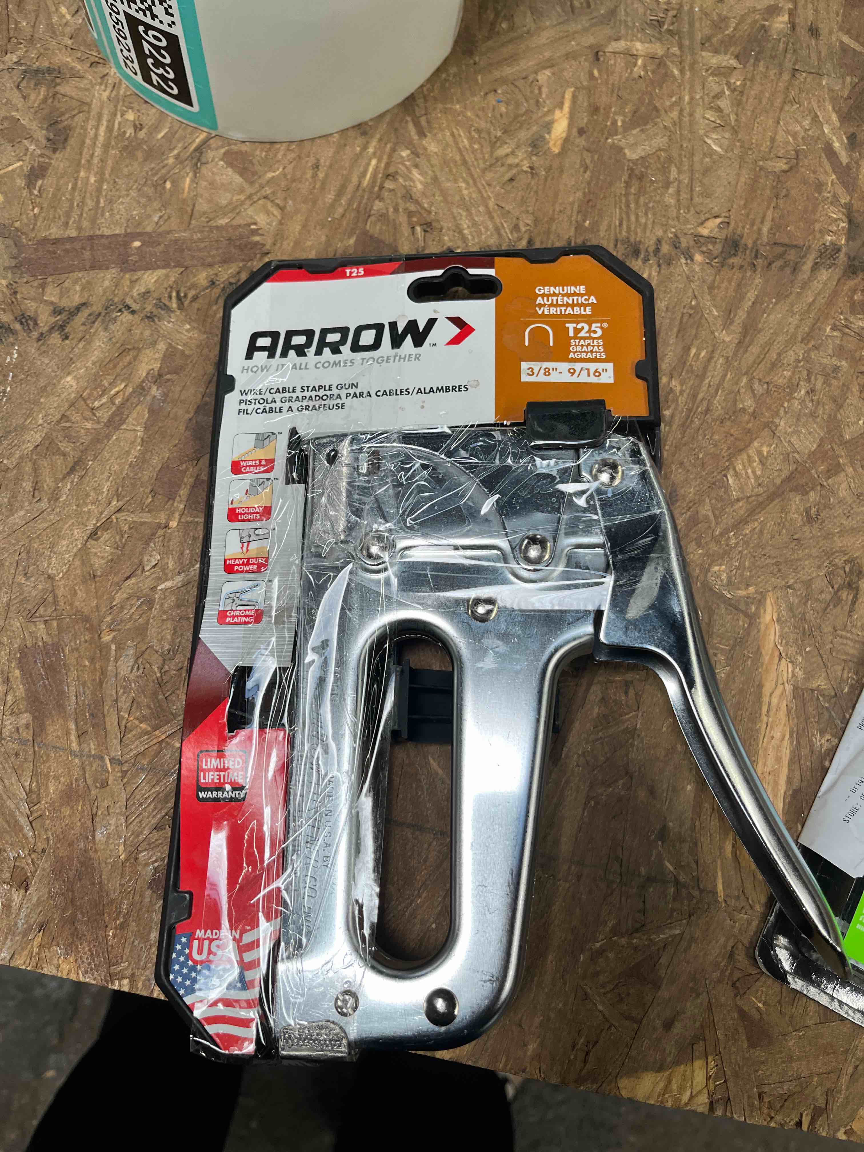 Arrow T25 Wire/Cable Staple Gun