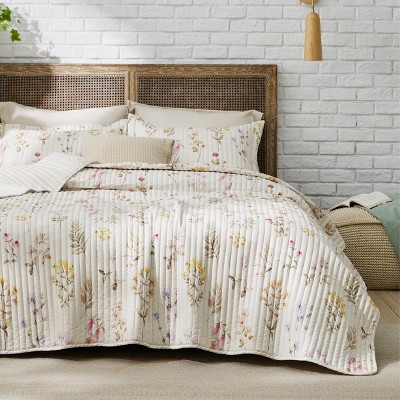 Bedsure Quilt Set, Embroidered Contrast Color, 106x96 (King Size)
