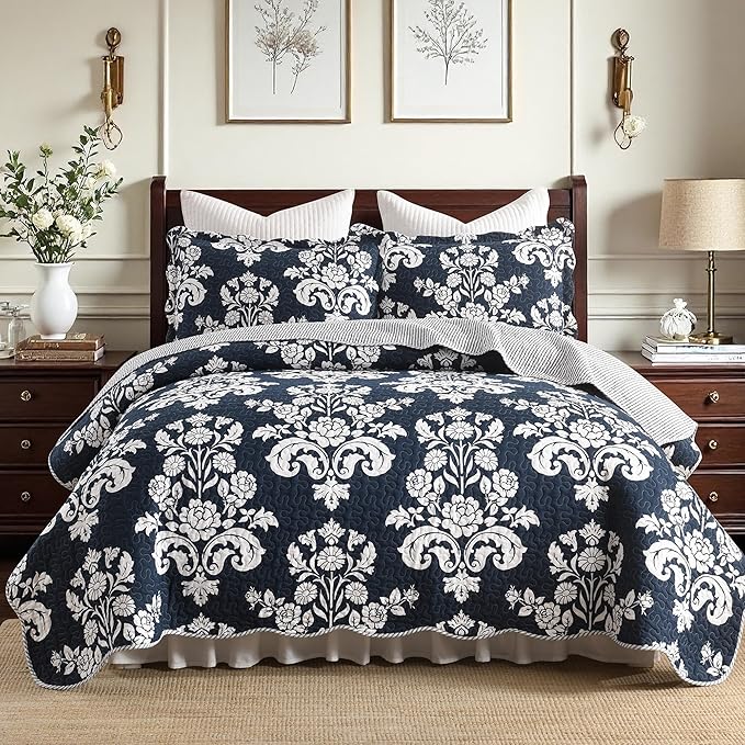 AJOCCI Quilt Set - Blue and White Paisley Pattern