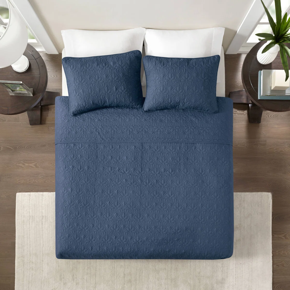 Quebec Reversible Quilt Set