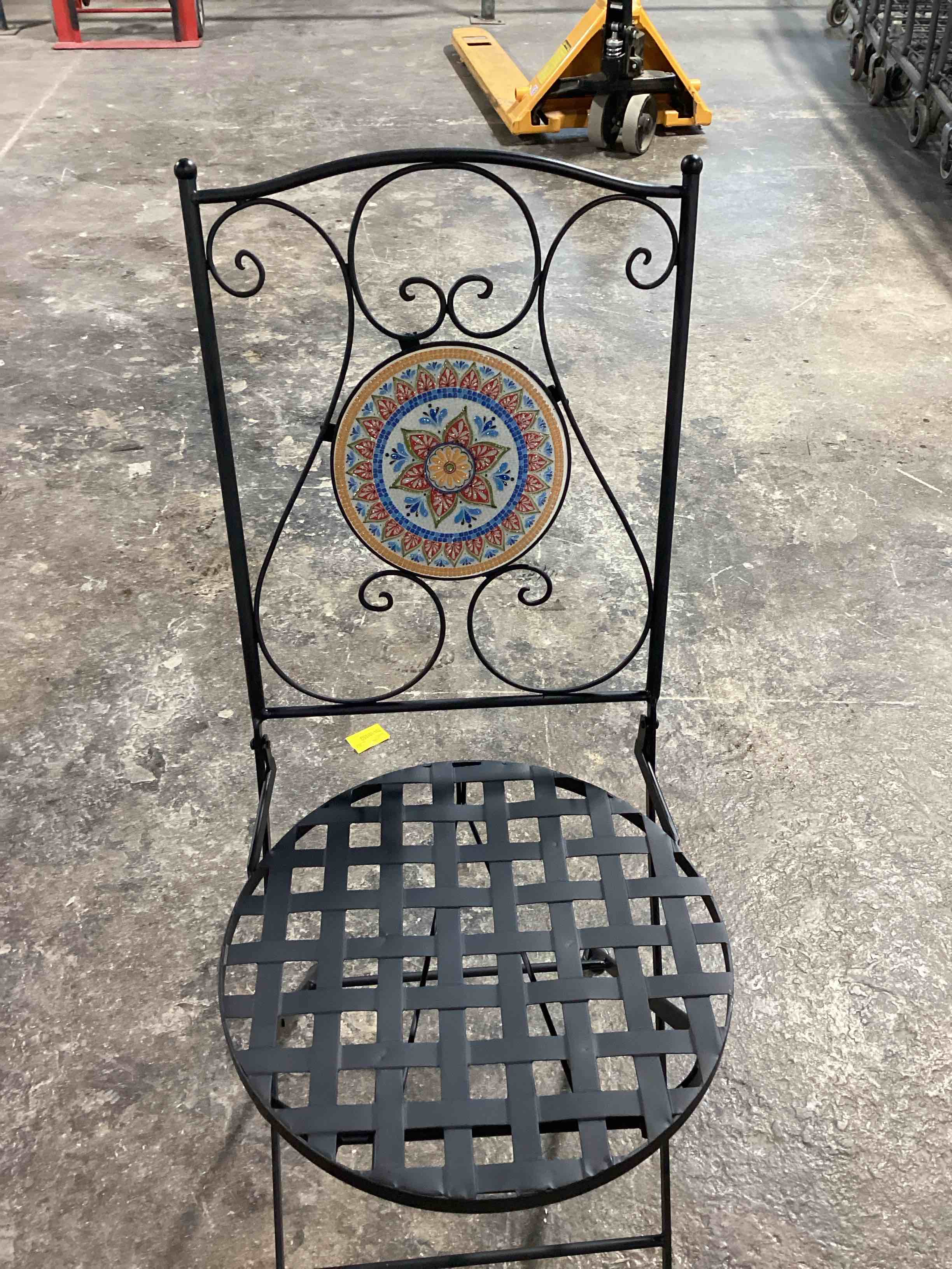 Modern antique outdoor table and chairs set