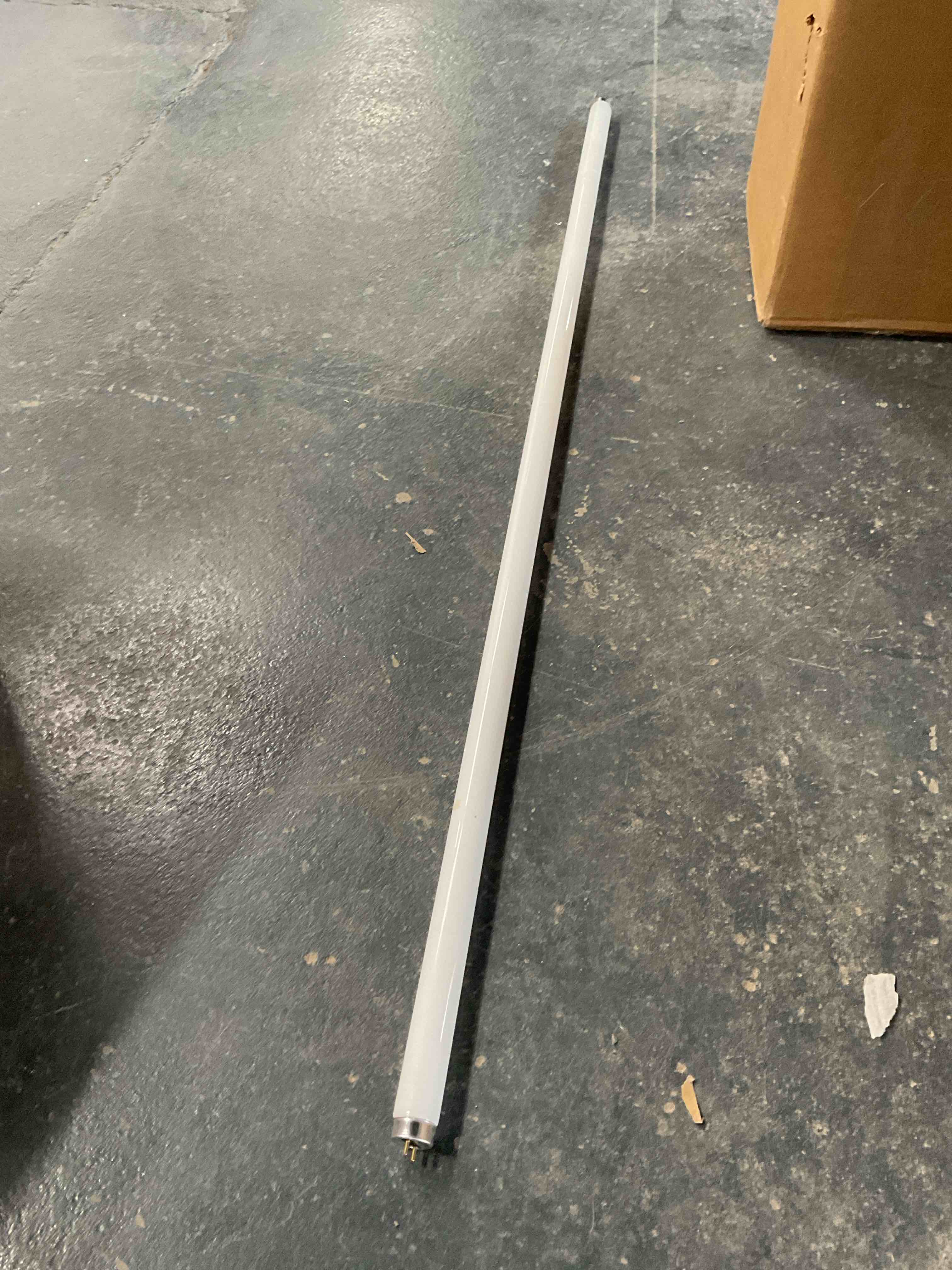 Box of Multiple Fluorescent  Lights