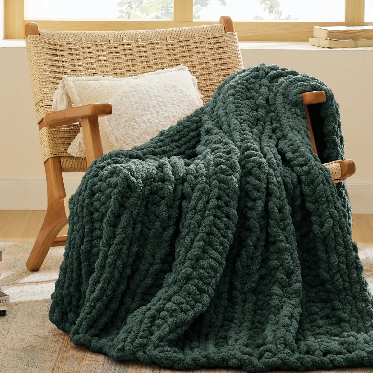 Essential Bedsure 100% Hand Knit Chenille Chunky Throw Blanket For Couch